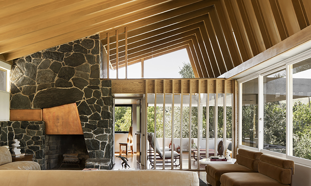 シンドラー邸宅の内装リビングルーム