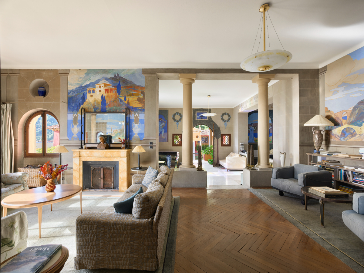 ヴィラ内部のリビングルーム